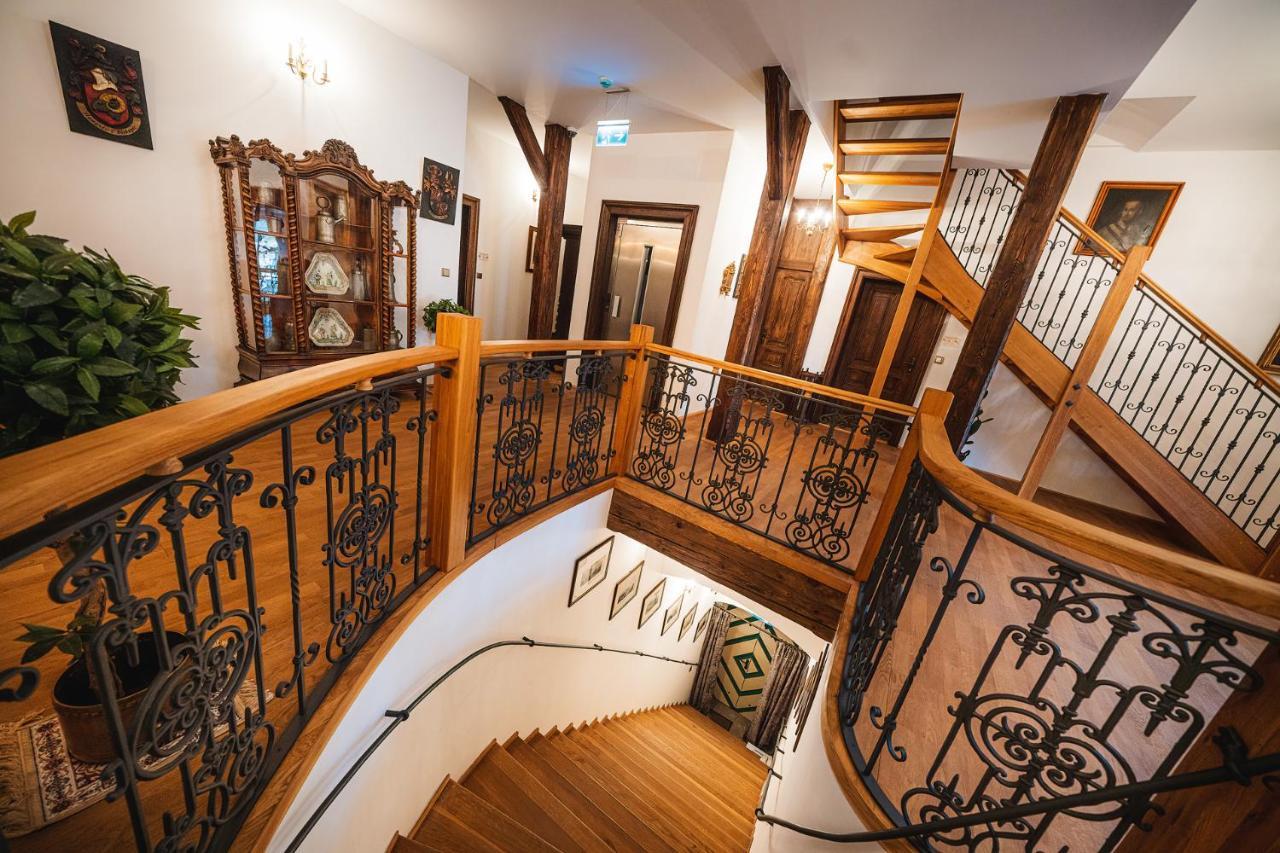 Hotel Chateau